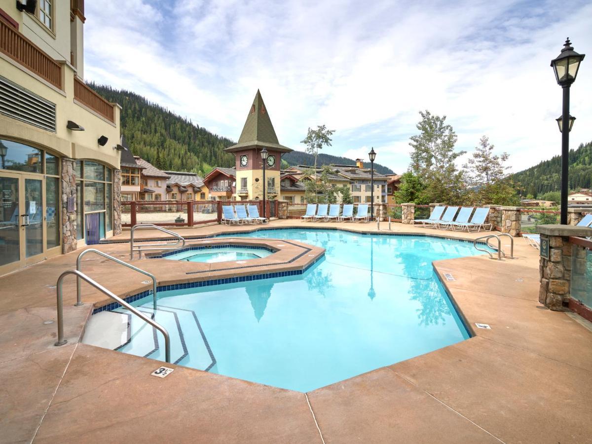 Sun Peaks Grand Hotel & Conference Centre Exterior photo