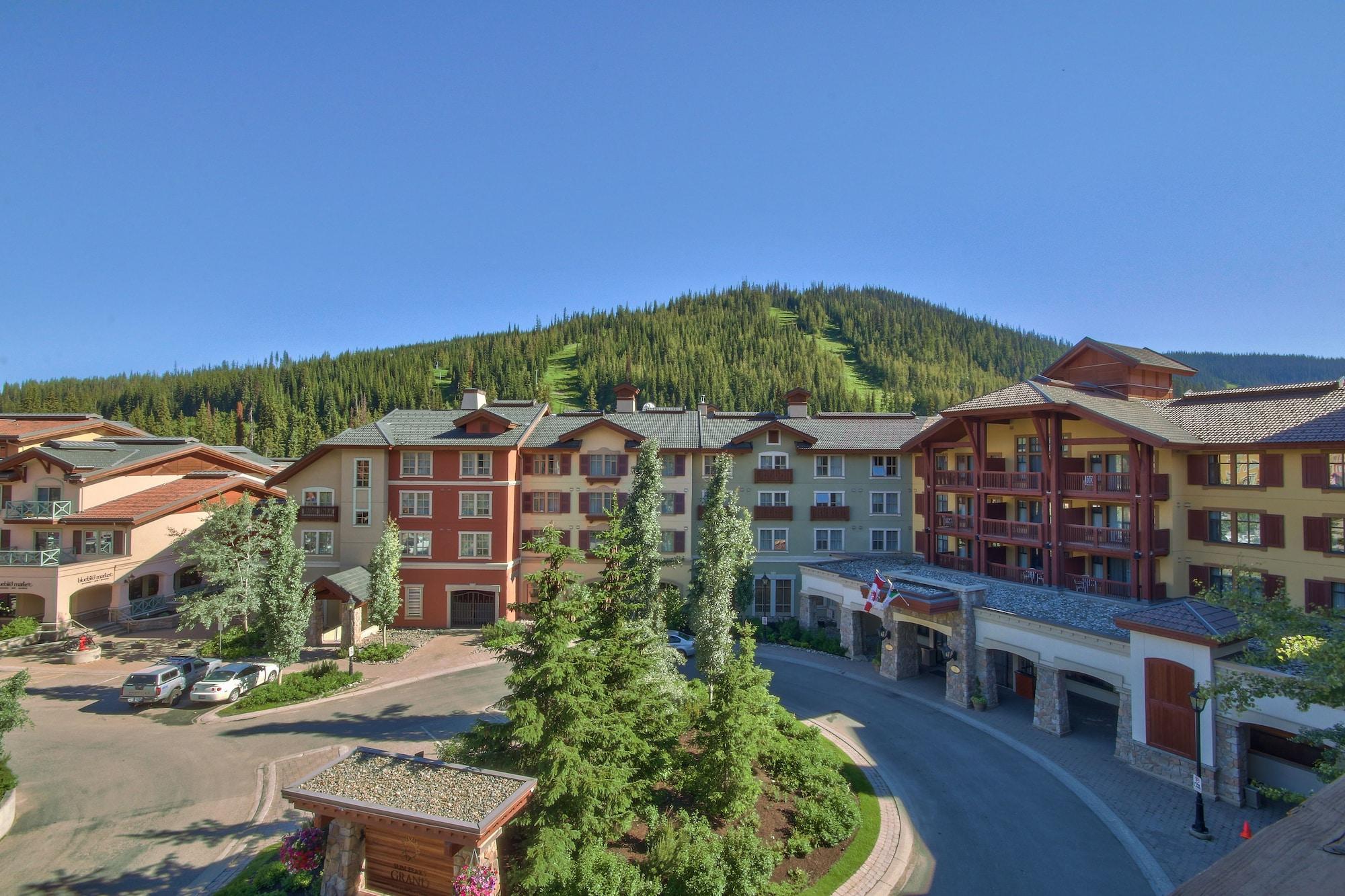 Sun Peaks Grand Hotel & Conference Centre Exterior photo